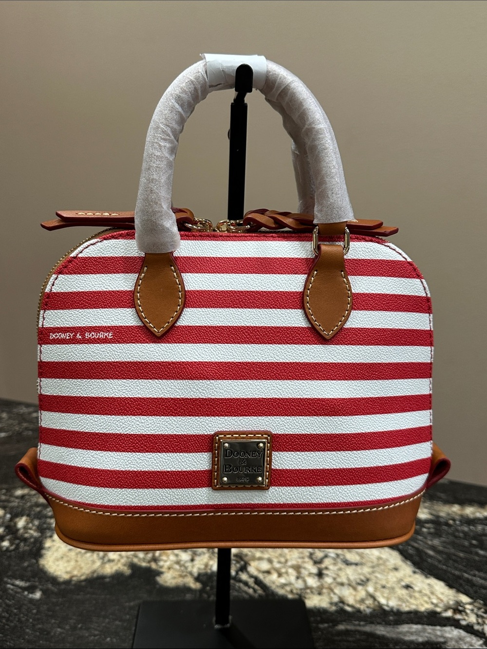 NWT♥️🤍Dooney & Bourke Bitsy
